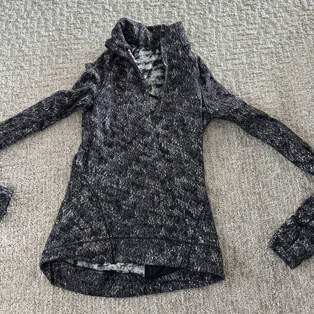 lululemon running sweatshirt
